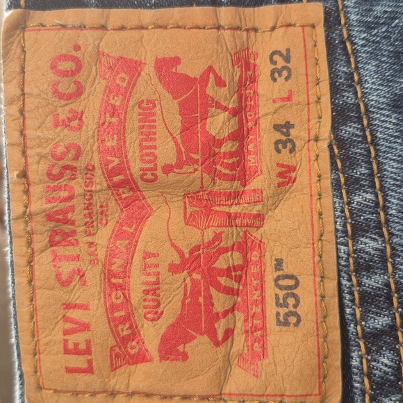Levi's 550 Relaxed Fit Dark Blue Jeans. 34x30 - Picture 3 of 3